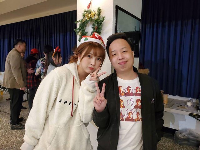 GodJJ 腫麼了??