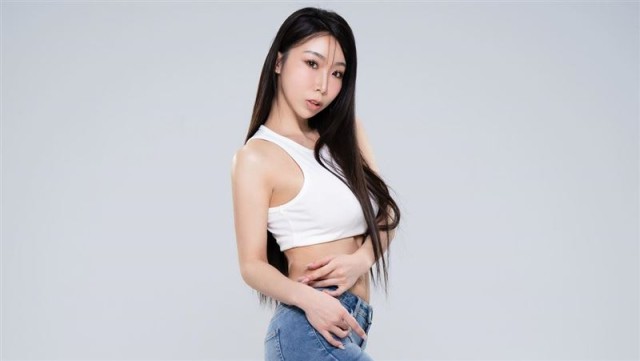 麻豆傳媒 MD-0240 周處除三嗨：以暴制暴，懲治荒淫邪道！夏晴子 / 鍾宛冰