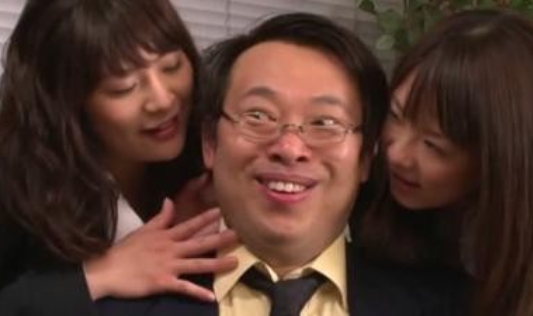 尼克星和藤森里穗 西宮夢一起直播 舌頭開舔瘋起來嚇到兩位女優?