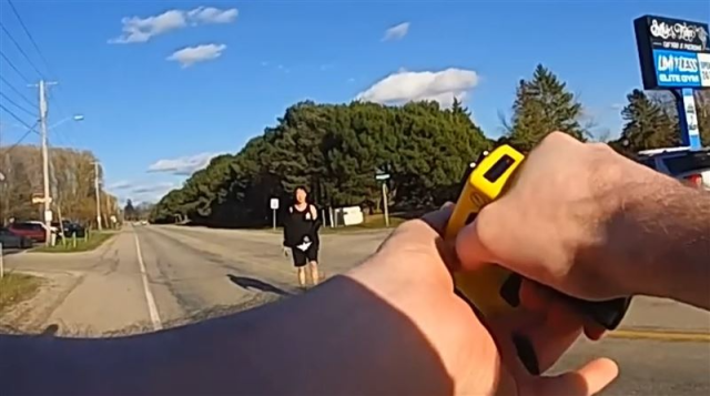 美國男子「火影跑」遭員警擊斃！《火影忍者》風靡全球變悲劇！