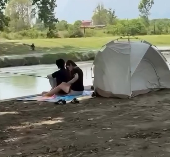 asmongold 女友 Kaise 向國外網友介紹中國