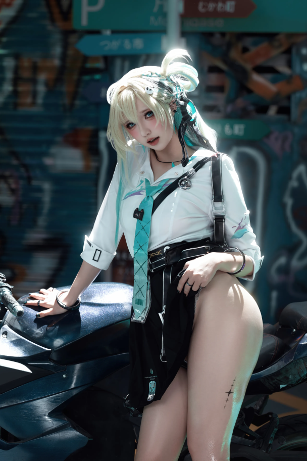 鳴潮 琳奈 coser:阿薰kaOri