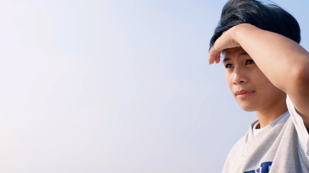 拳擊冠軍因車禍夢碎卻沒放棄人生!《遠離祖靈的孩子》鼓舞上千學子 努力總有意義!教練:只要揮出重要一拳,打贏打輸都是成功 體育生觀後落淚 盼自己成為「永不放棄」的人